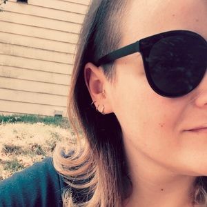 Meet your Posher, Ana